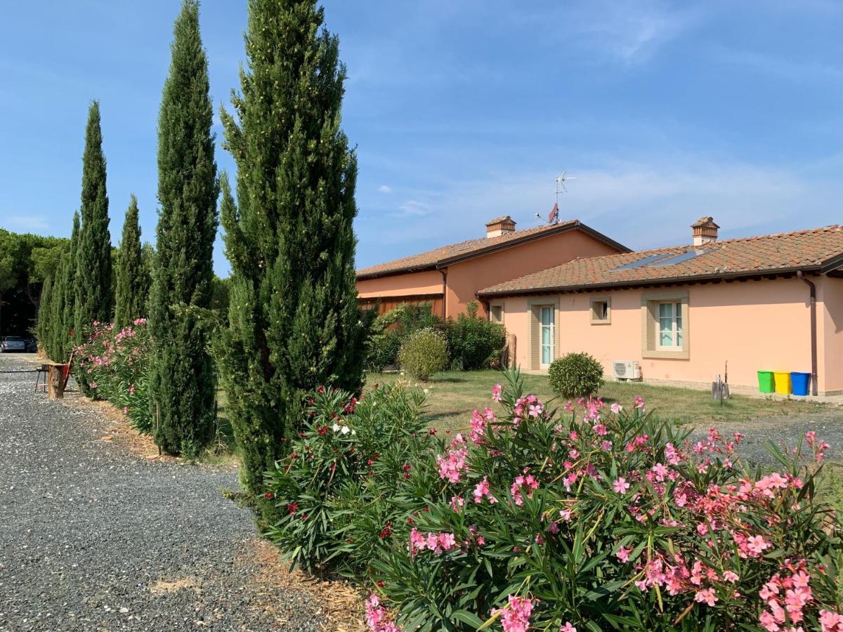 Fattoria Palazzeta - Pet & Family Friendly Aparthotel Cecina  Luaran gambar
